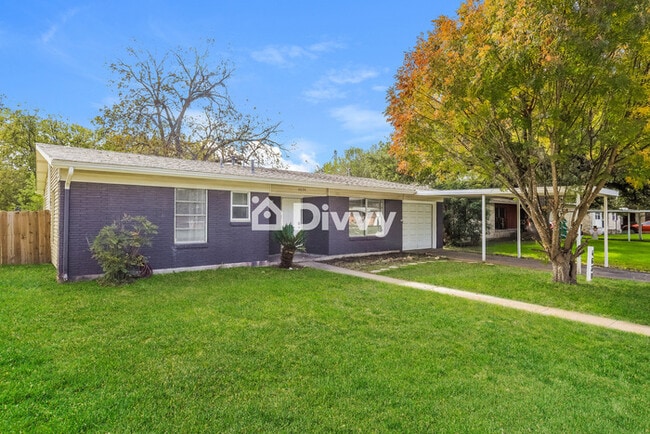 Building Photo - 4630 Dellcrest Dr, San Antonio, TX 78220