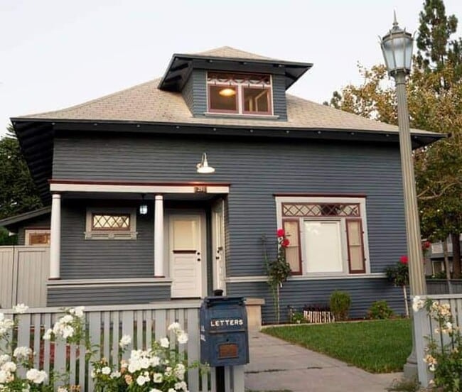 Building Photo - 291 S Glassell St
