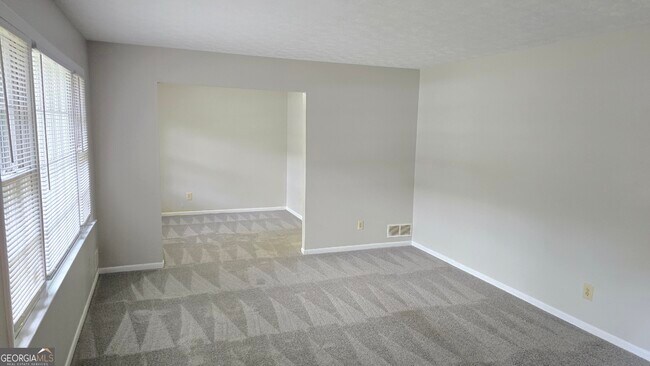 Foto del edificio - 4892 Alpine Dr SW