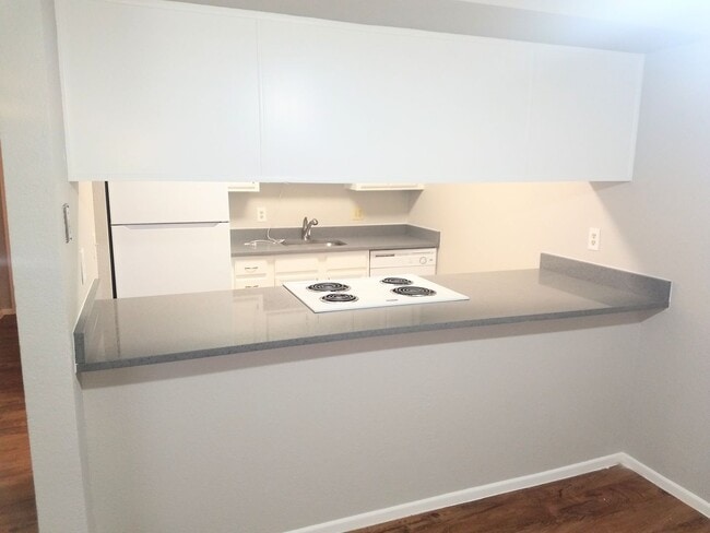 Building Photo - Spacious Two Bedroom Two Bath Condo in Tempe