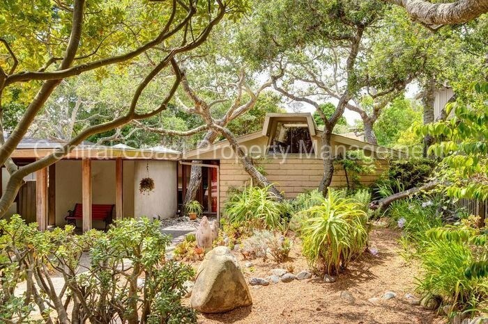 Primary Photo - 13th st. 3 SW of San Carlos