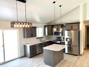 Building Photo - 2941 Bullfrog Ct