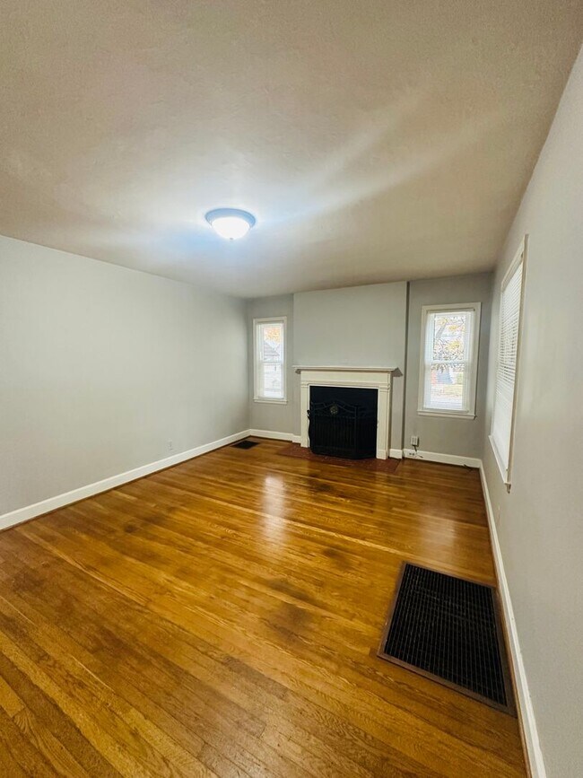 Building Photo - Updated Home in Highly Desired Deer Park N...