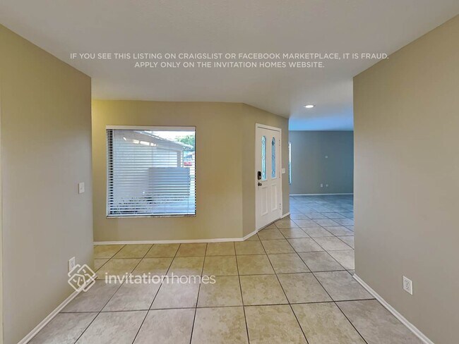 Building Photo - 2302 Windsor Oaks Ave