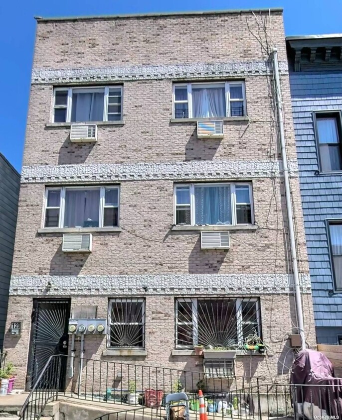 Primary Photo - 120 Cooper St