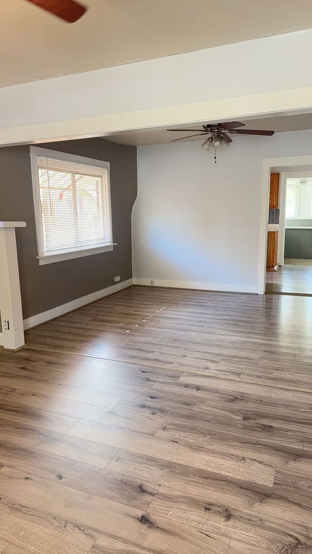 Foto del edificio - Cozy Bungalow in Prime Sugar House Location