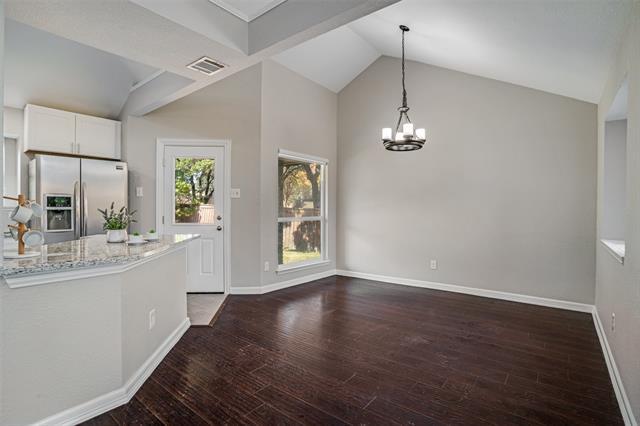 Building Photo - 800 Ridgemont Dr