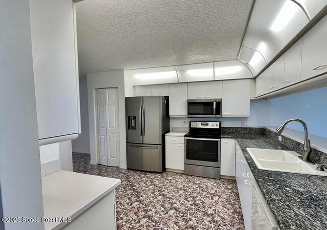 Foto del edificio - 3740 Ocean Beach Blvd