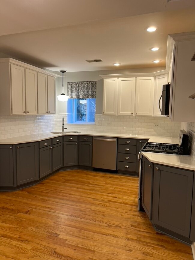 Foto del edificio - 4717 N Beacon St