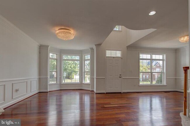 Building Photo - 16521 Telescope Ln