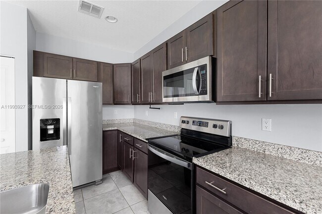 Foto del edificio - 4813 NW 48th Ter