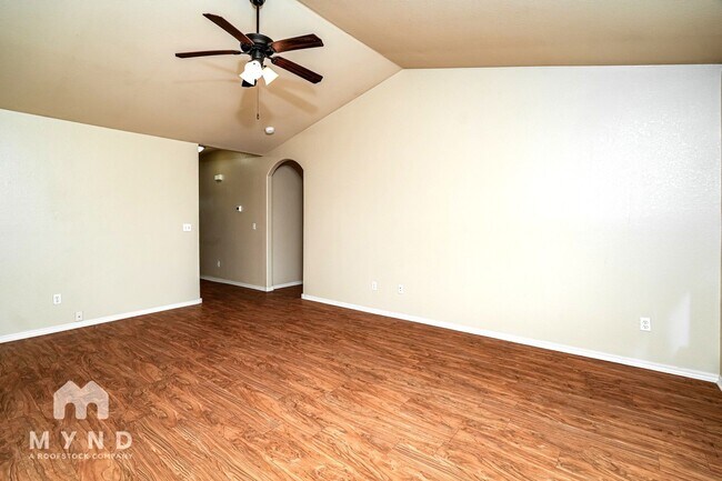 Foto del edificio - 14603 E 108th St N