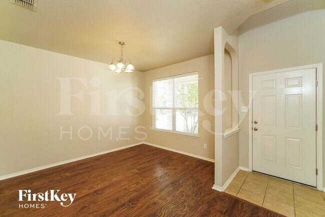 Building Photo - 12055 Texana Cove