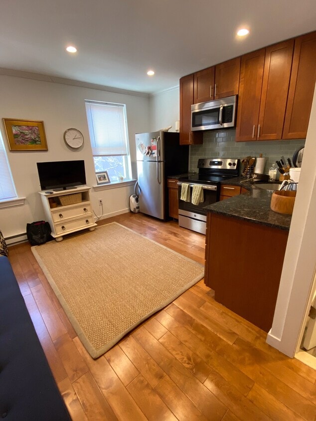Living Room - 266 S 20th St