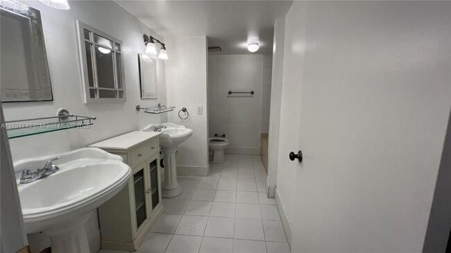 Foto del edificio - 2 bedroom in North miami Beach FL 33179