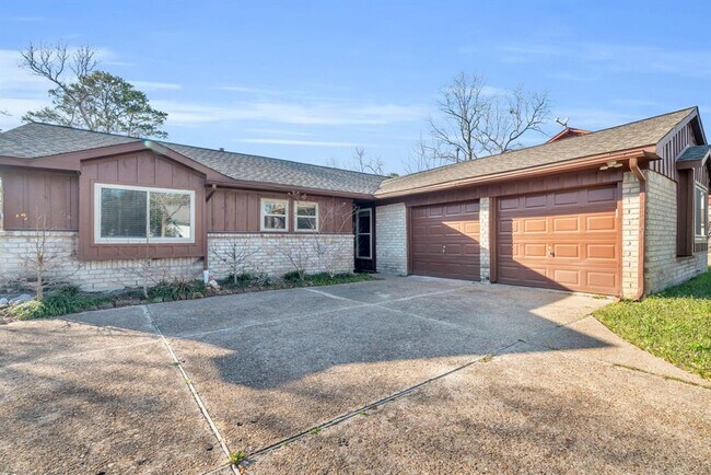 Building Photo - 22315 Walnut Valley Dr