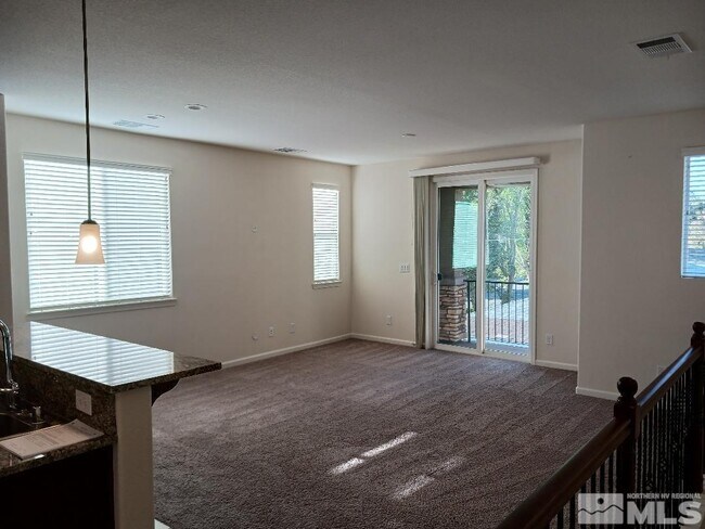 Building Photo - 1008 N Wind Dr