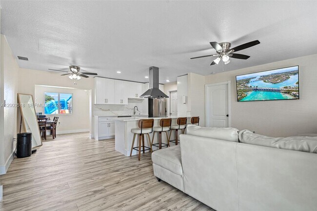 Foto del edificio - 2485 NW 84th Way