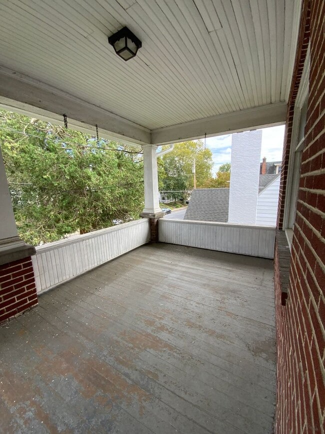 Building Photo - 48 S Hazel St
