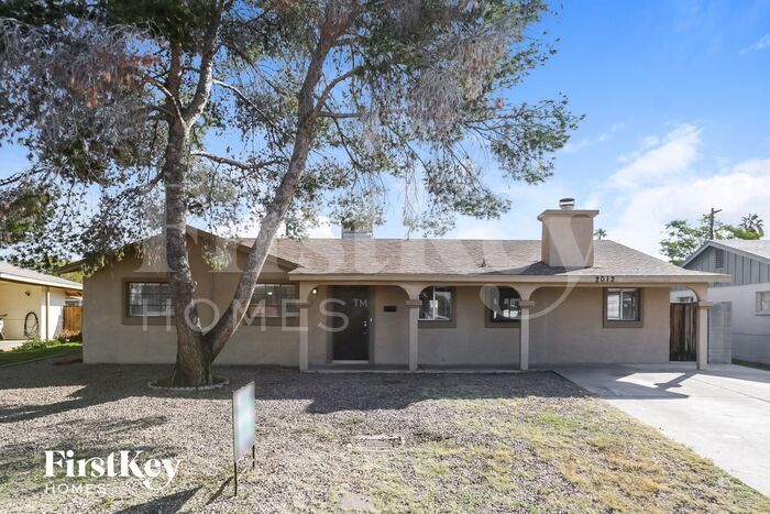 Foto principal - 2012 West Solano Drive