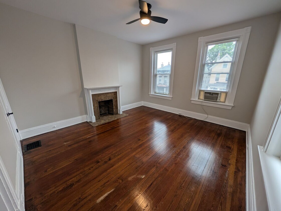 Photo - 225 Fosdick St