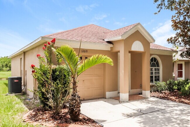Foto del edificio - 12610 Montford Ln