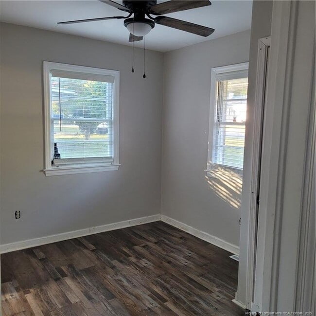 Foto del edificio - 1917 Catawba St