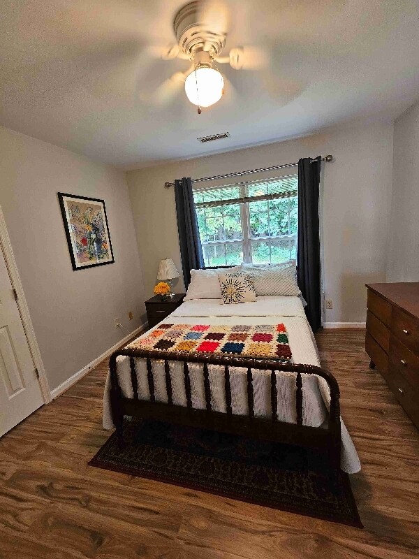 Primary Photo - 1208 Raintree Dr