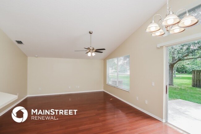 Building Photo - 475 Sedgewood Cir