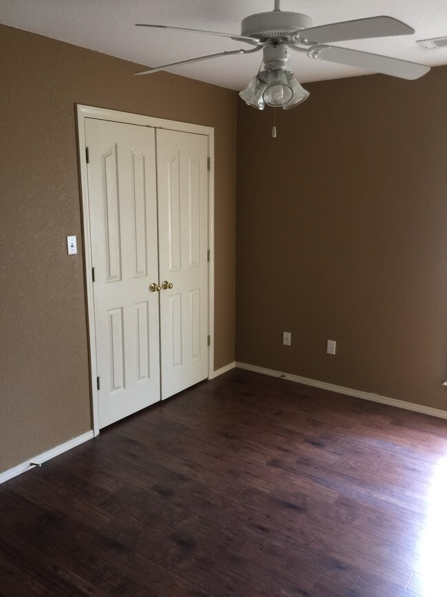 Building Photo - 6808 Red Pine Dr