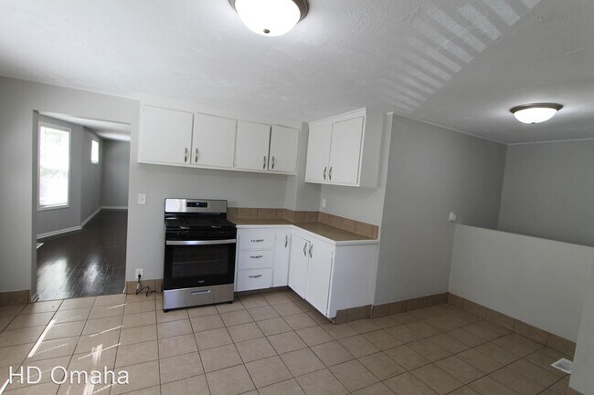 Building Photo - 5 br, 2 bath House - 5041 S. 39th St.