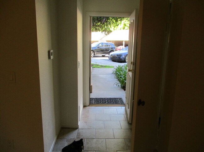 Foto del edificio - 3802 Dunford Ln