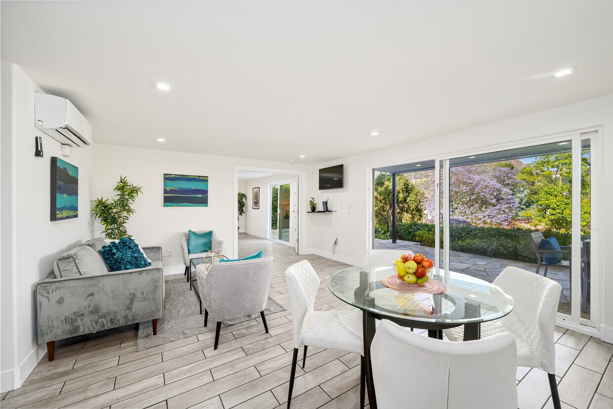 Foto principal - 3418 Blair Dr