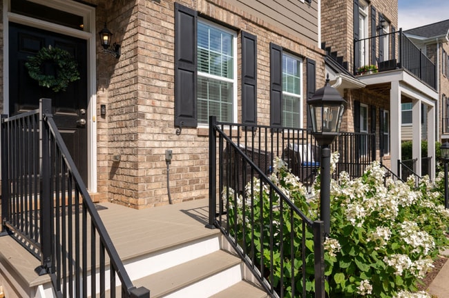 Foto del edificio - 1054 Old Trail Dr