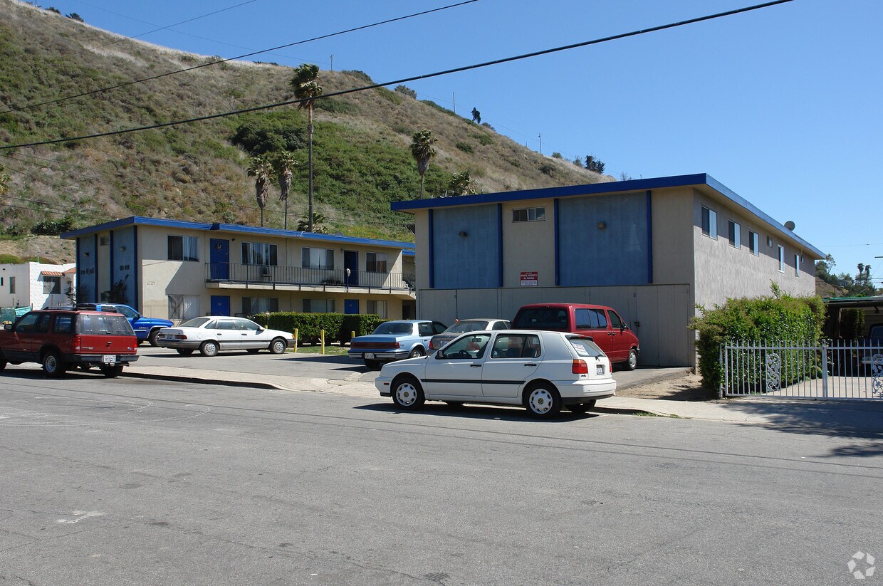 Building Photo - Casa Del Pueblo