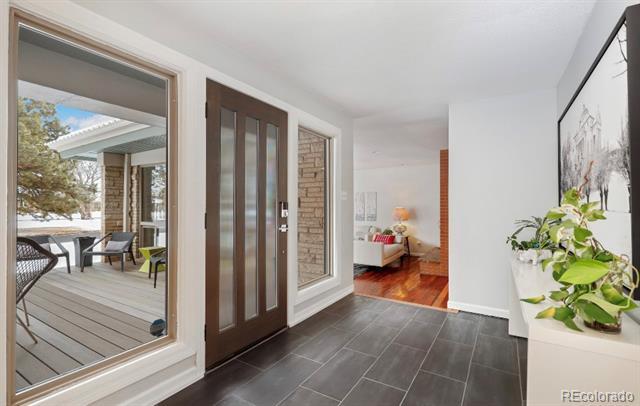 Foto del edificio - 2555 Monaco St Pkwy