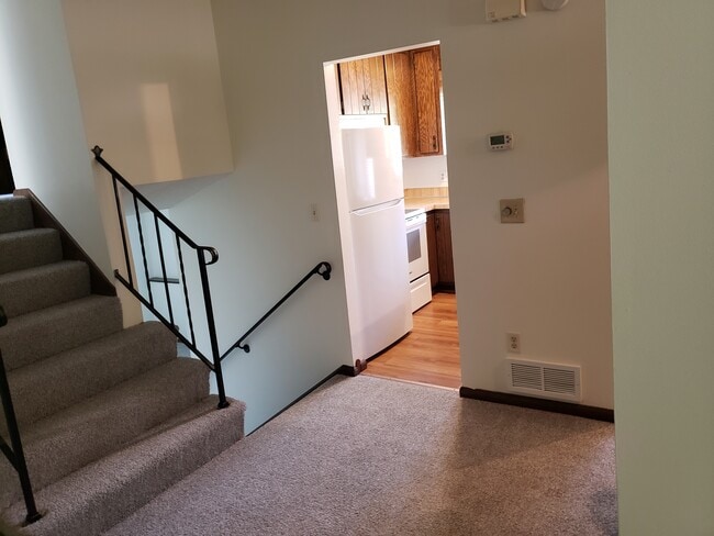 Building Photo - 7949 France Ave N