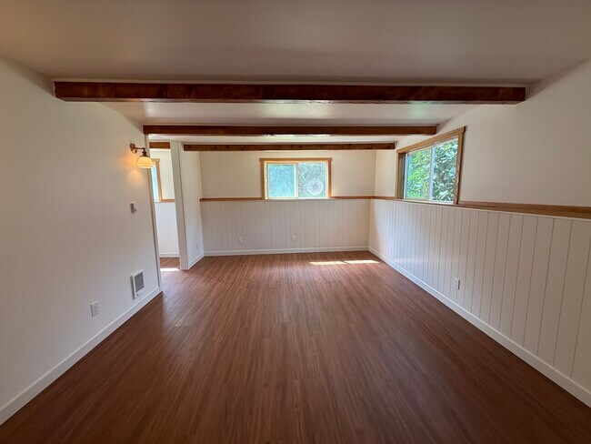 Dormitorio principal en suite - 13016 16th St NE