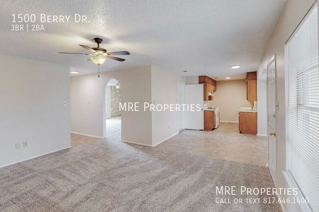 Foto del edificio - 1500 Berry Dr