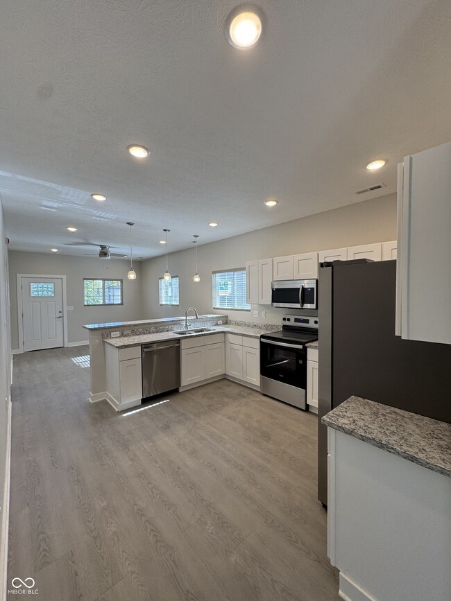 Foto del edificio - 228 N Randolph St