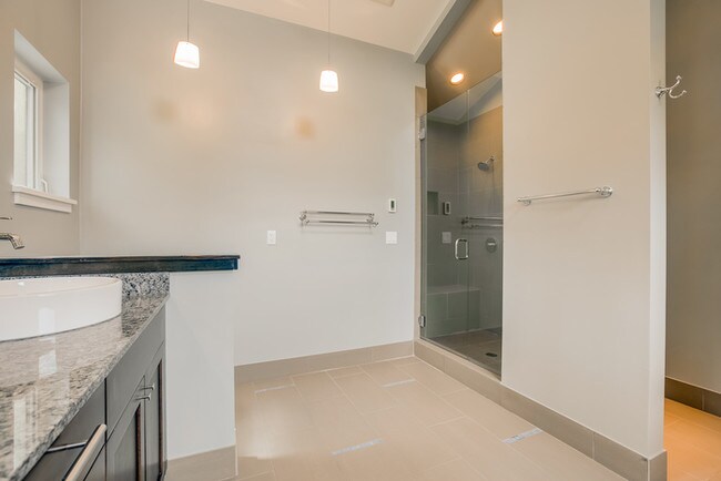 Fresh Airy Modern Alki Beach View Home - House for Rent in ...