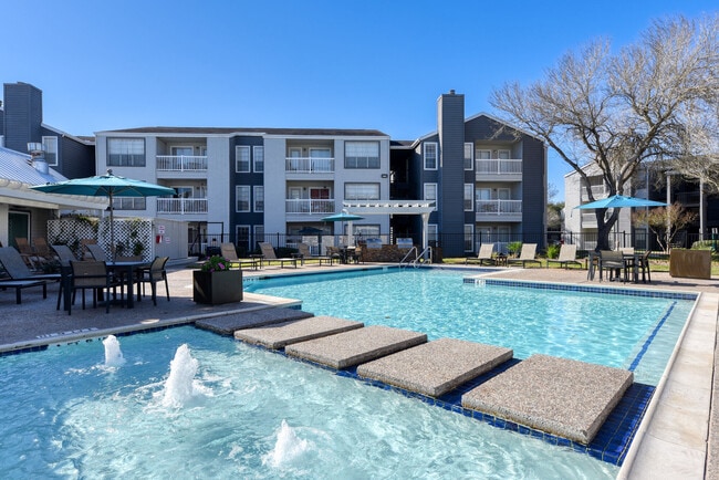 Copper Ridge apartments — community photo - Copper Ridge