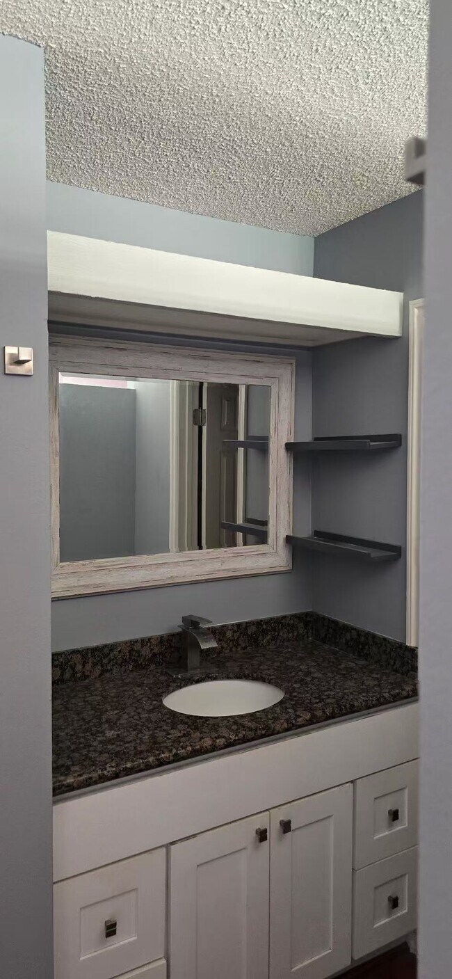 Foto del edificio - 96 Streamwood