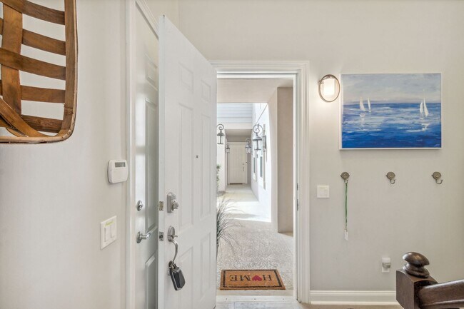 Building Photo - 95217 Summerwoods Cir