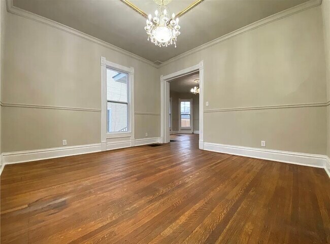 Living room - 1108 26th St