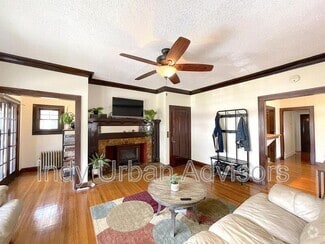 Building Photo - 713 E 33rd St