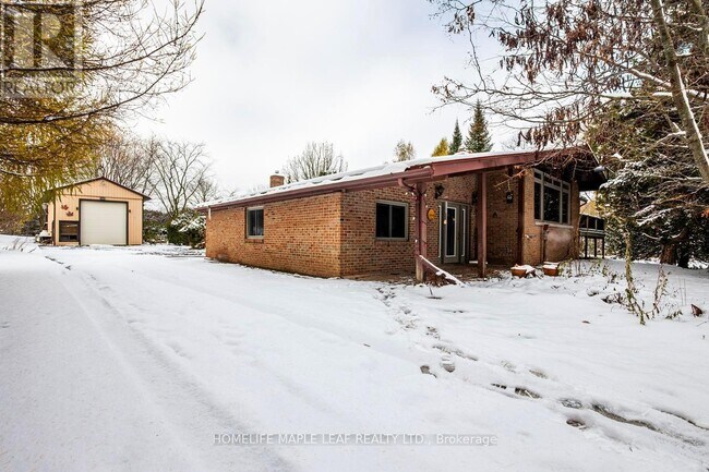 Photo du bâtiment - 253048 9 Line