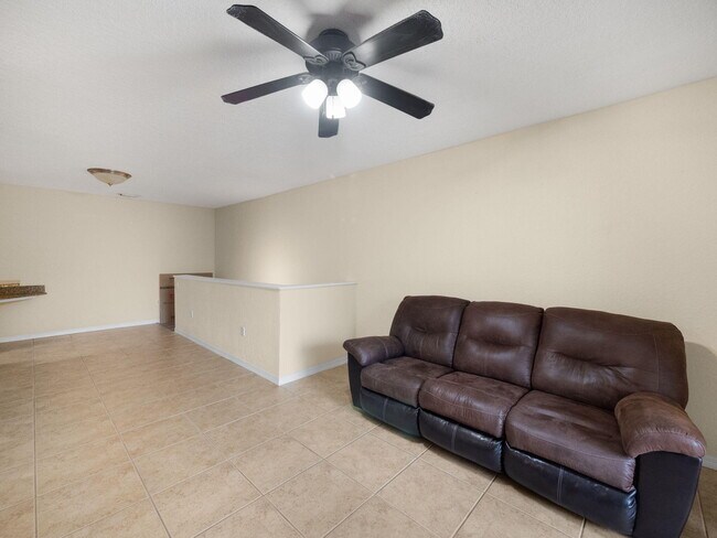 Foto del edificio - 148 SW Peacock Blvd