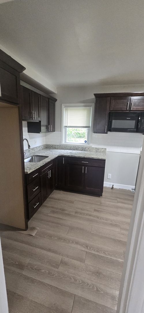 Foto del edificio - 27065 Princeton St