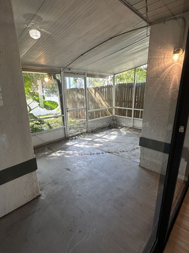 Foto del edificio - 12114 Graduate Dr